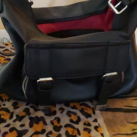 Purses - Picture 2 of 4